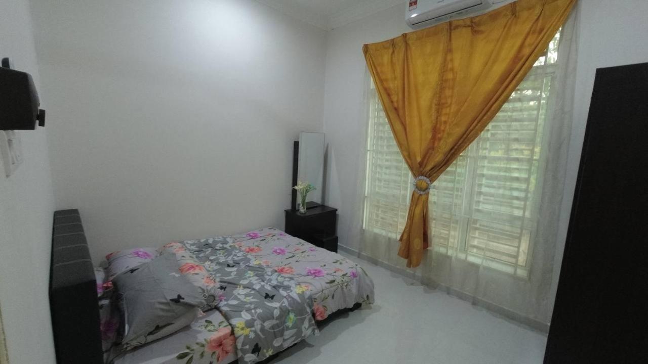 Auni Homestay Kuala Terengganu Exteriör bild